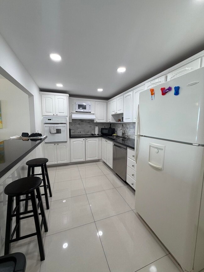 Photo - 19390 Collins Ave Unit 1103
