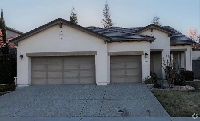 Building Photo - Beautiful Home in Highland Park