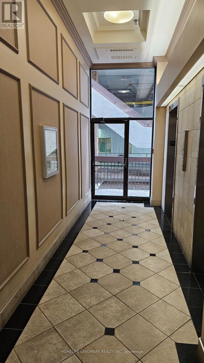 Photo - 53 McCaul St Unité 646