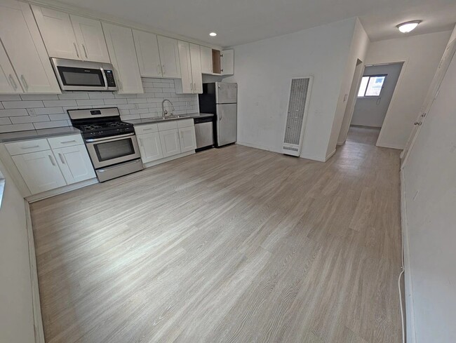 Photo - 6142 Eleanor Ave Unidad 6