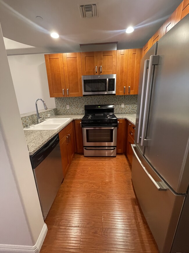 Photo - 5303 Satsuma Ave