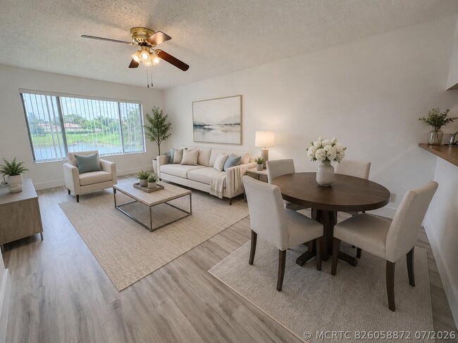 Photo - 918 Twin Lakes Dr Unit 8-M