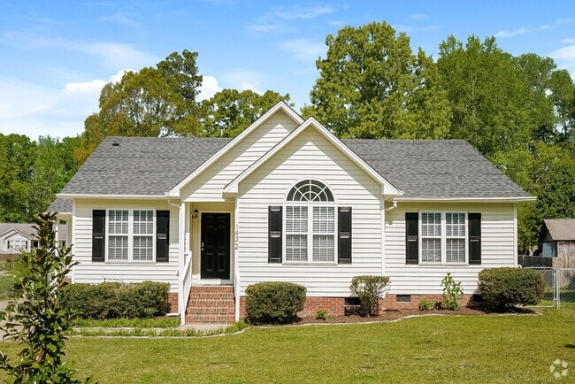 Building Photo - 1432 Smokey Mountain Dr Rental