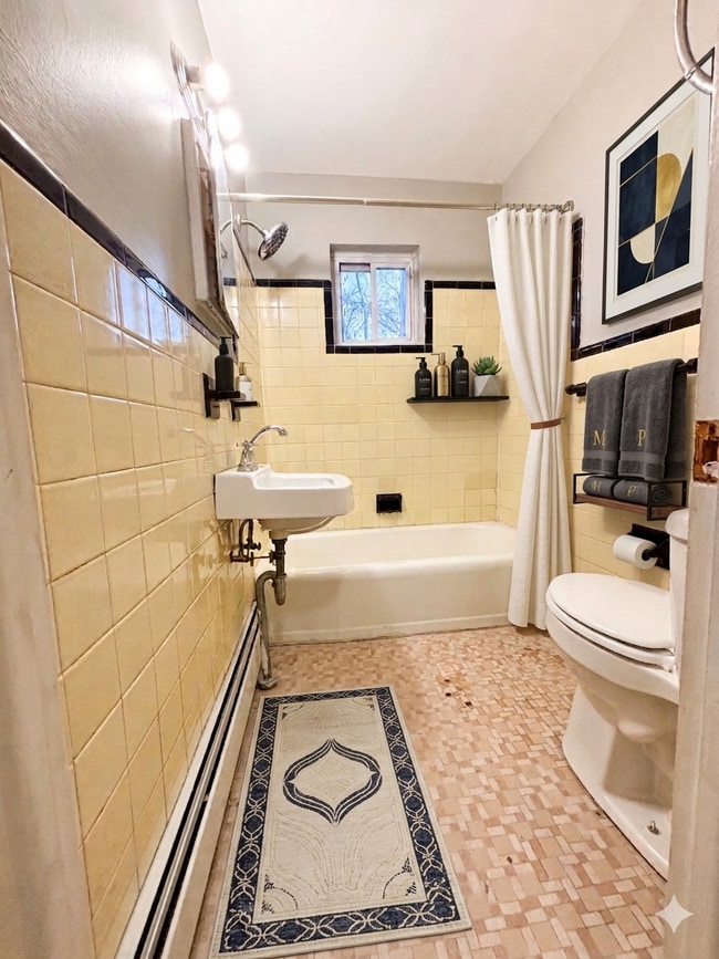 Photo - 6007 N Camac St Unit 2