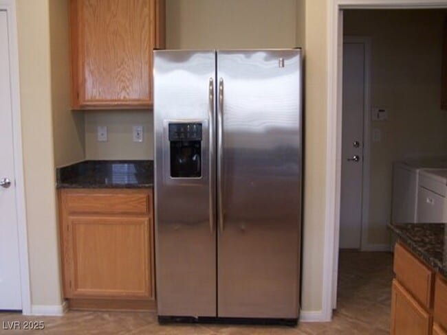 Photo - 283 Maddelena Ave