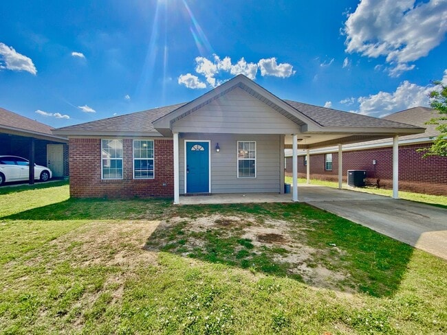Single Family Home - Single Family Home