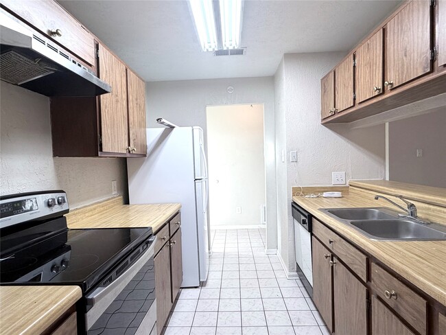 Photo - 1318 Sand Stone Dr