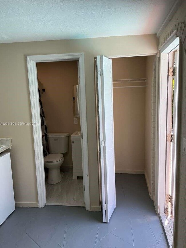 Photo - 4324 NW 76th Ave Unit 3