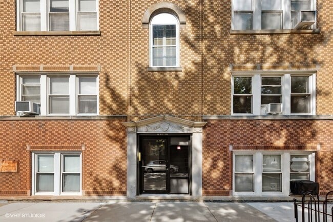 Building Photo - 6204 W Norwood St Unit 2