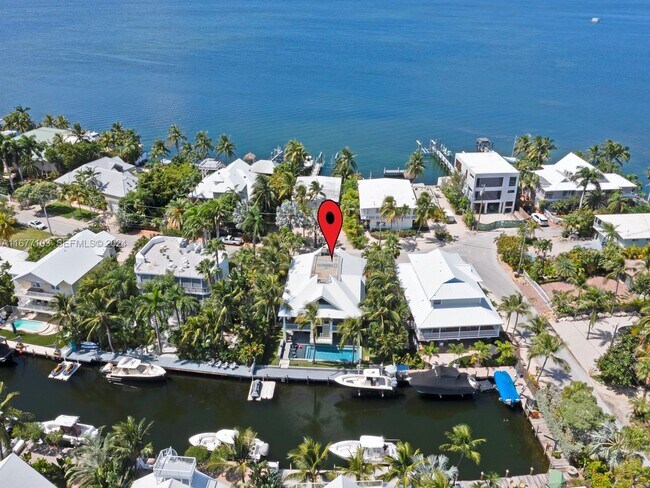 3 North Dr