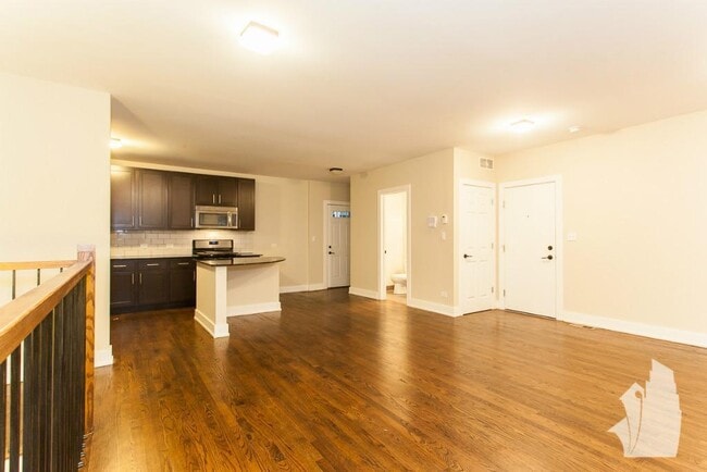 Photo - 5060 North Winchester,-1W Unit 1W