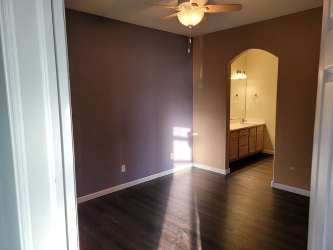 Photo - 2109 Owens Ave