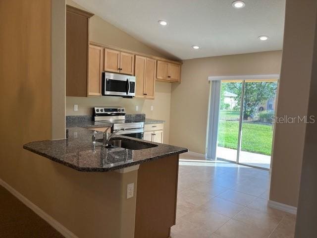 Photo - 52 Wellwood Ln