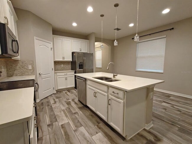 Photo - 4875 Sweet Blossom Cv