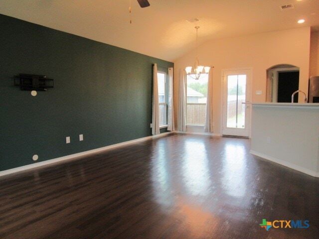 Photo - 613 Hobby Rd