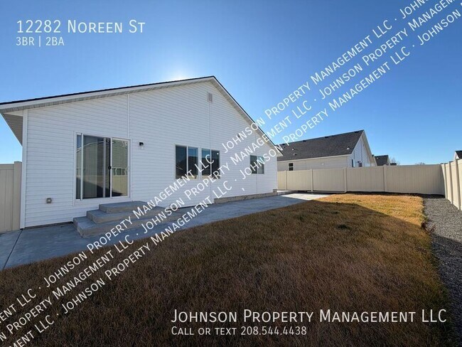 Photo - 12282 Noreen St