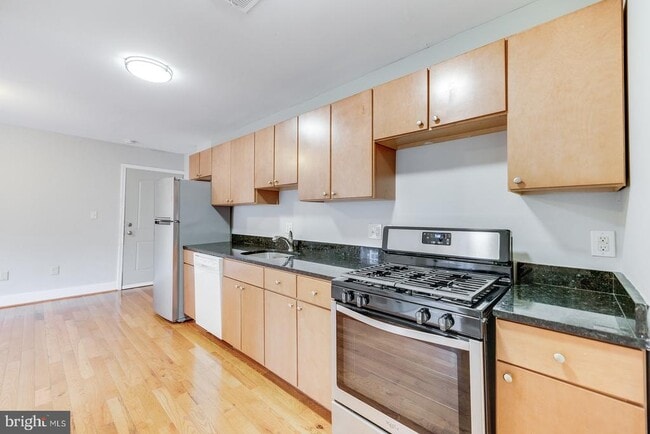 Photo - 61 Forrester St SW Unit 104