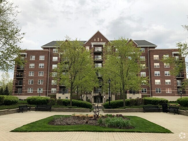 Building Photo - 410 W Mahogany Ct Unit 610 Rental