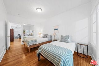 Photo - 2005 Beachwood Dr