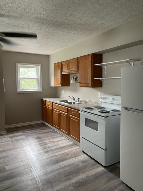 Building Photo - 121 W Ohio St Unit 2