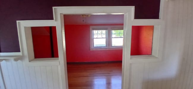 Photo - 720 Columbus Rd Unidad Upstairs