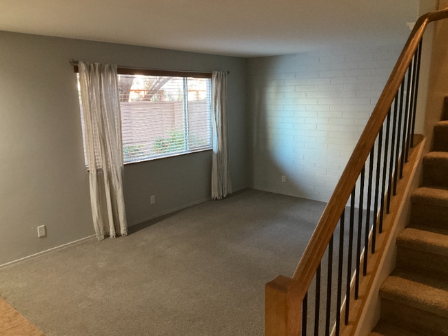 Photo - 954 N Desert Ave