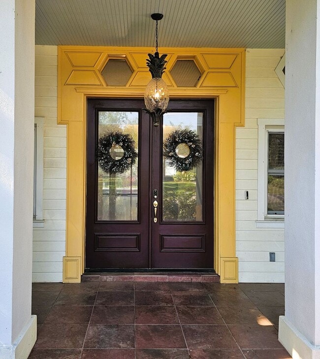 Photo - Luxury Private Suite in Allendale – Furnished & All-Inclusive Unidad Private Room for Rent