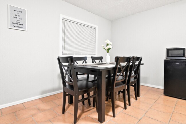 Photo - 6335 Chantilly Pl