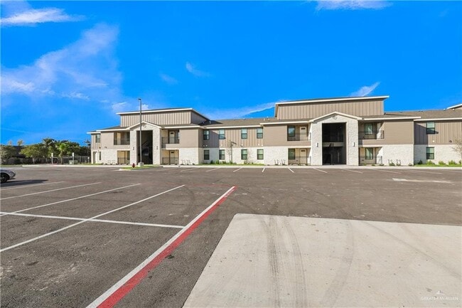 Building Photo - 13 N 23rd St Unit 107