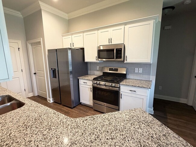 Photo - 403 Mangrove Ln