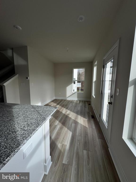 Photo - 2214 Winterberry Ln