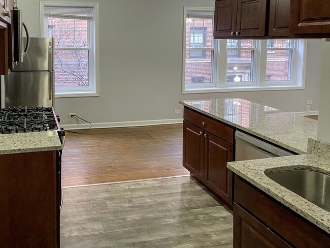 Photo - 3709 N Sheffield Ave Unit 407