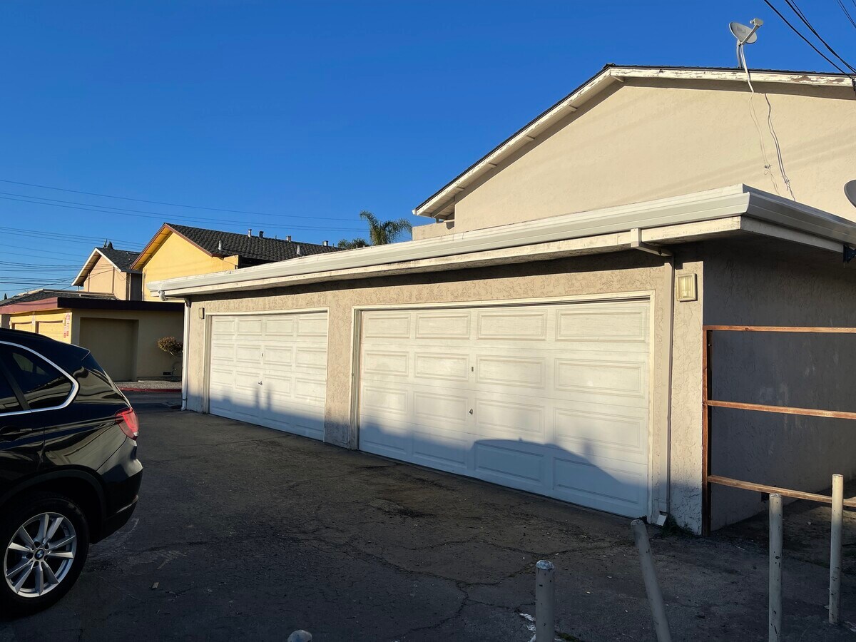 Photo - 5613 Hoffman Ct Unit D