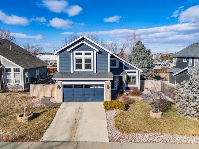 Photo - 387 Oak Ln