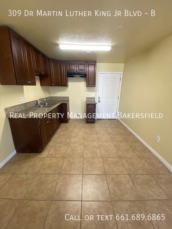 Photo - 309 Dr Martin Luther King Blvd, Unit B - Z... Unit B