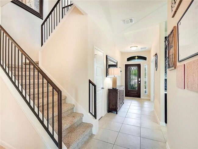 Photo - 140 Moulins Ln