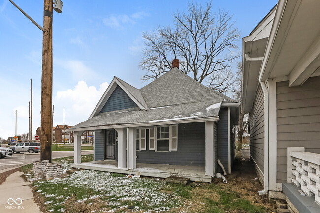Photo - 2631 Southeastern Ave
