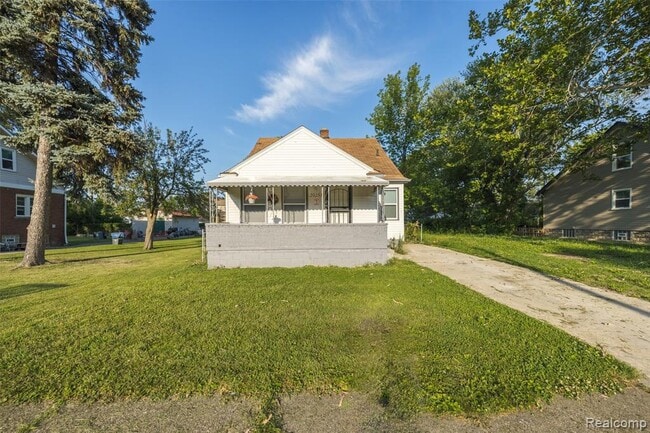 Photo - 20258 Caldwell St