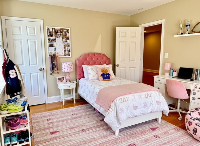 Photo - 76 Egmont St Unit 4