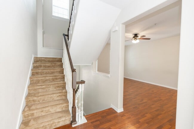 Photo - 3-story, 3/3.5, updated, townhome in the h...