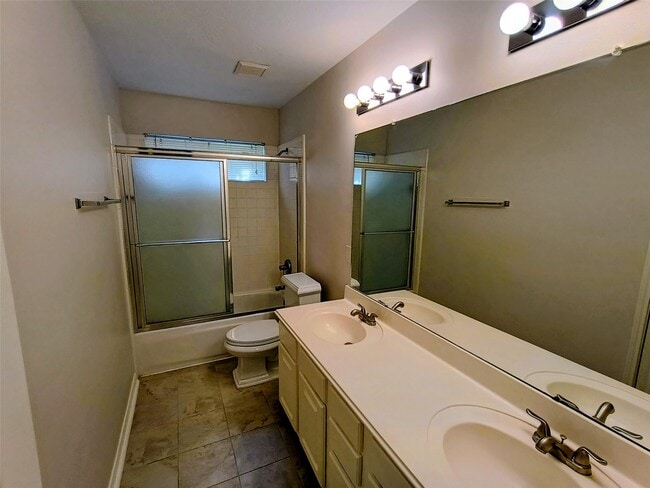 Photo - 1512 Pine Ridge Ln