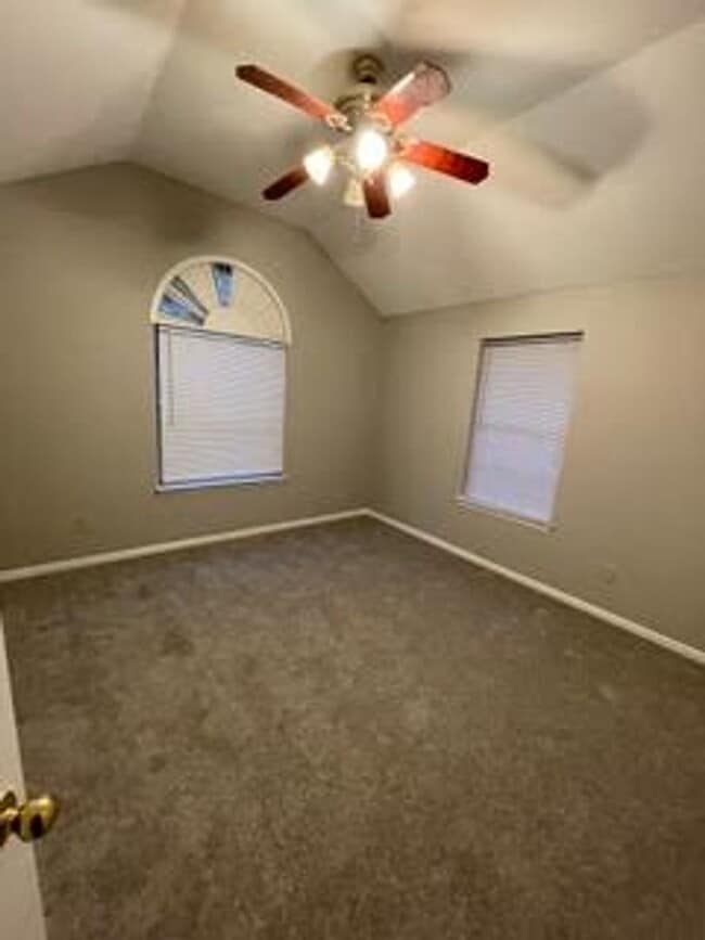 Photo - 2618 S 2nd St