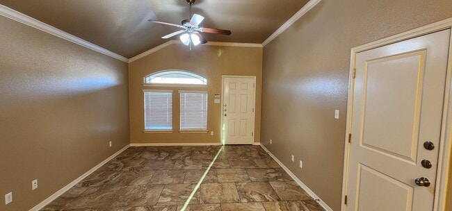 Photo - 3 Bed / 2 Bath Duplex - Bunny Trail Area -...