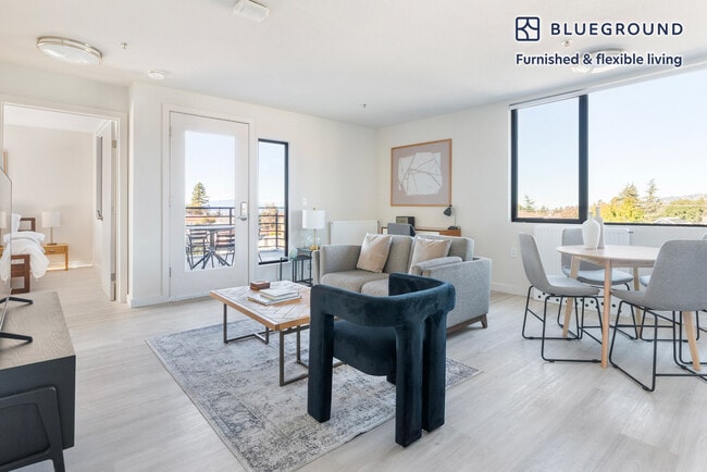 Building Photo - 1698 University Ave