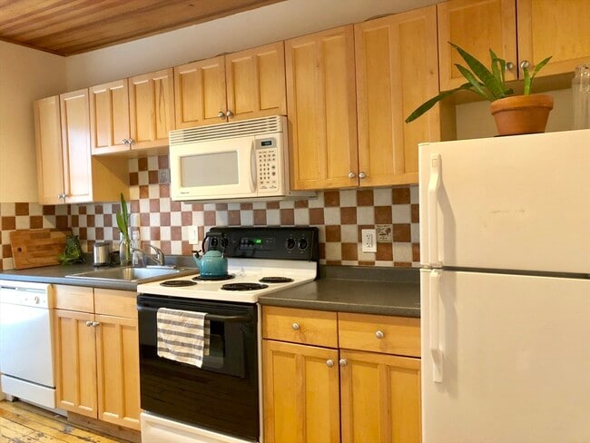 Photo - 62 Clarendon St Unit 8