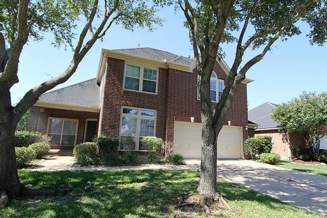 Photo - 21923 Maybrook Ct House