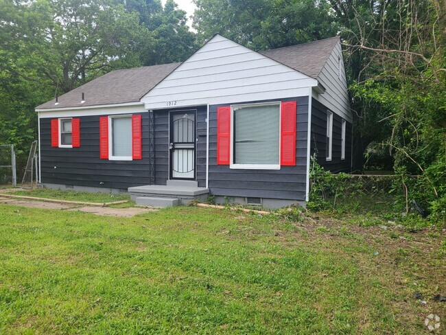 Building Photo - 1912 E Barton Ave Rental