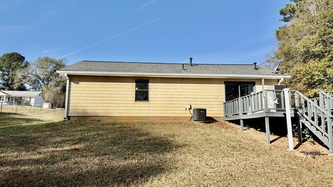 Photo - 110 Central Lake Dr