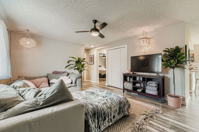 Photo - Charming 3 bed/1 bath Broomfield Home - Available December 20th!