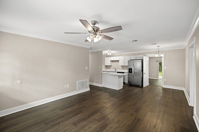 Photo - 200 Spencer Dr